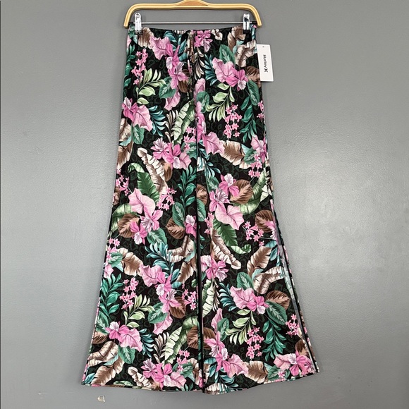 Hurley Pants - NWT Hurley island style side slit pants
